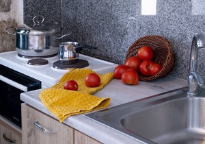 Holiday Apartment 'One Bedroom Apartment 4' with Sea View, Shared Pool & Wi-Fi