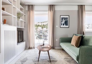 Iconic 1BR Apartment in Koukaki by UPSTREET
