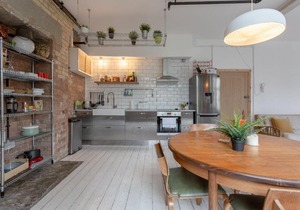 Industrial Open Plan Studio in Hackney