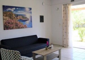 Kalamaki Plaza Apartments ''tzante''