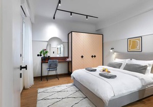 Kolonaki Stunning Apartment by gianttrip.