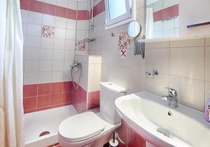 Kostas Apartment 10 - 300m from Agios Georgios beach