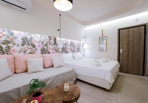 Loutraki Pinky Pearl