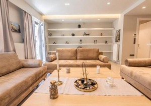 Luxurious apartment in Acropolis