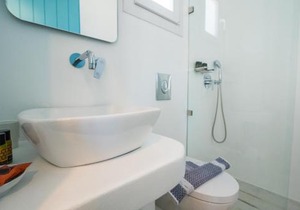 luxury villas Plaka