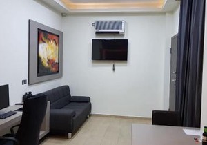 Minimal Studio in Paleo Faliro