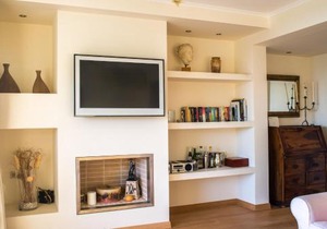 Modern Apartment with sea view in Saronida