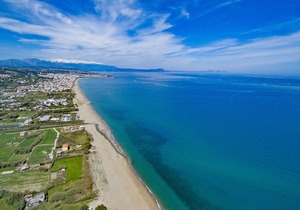 Modern Beachfront villa, No car needed 3