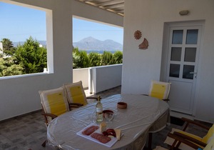 ★Oleander★ family house near Adamas w/ Great View