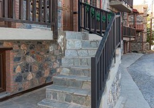 Palaios Agios Athanasios Luxury Μaisonette