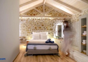 Paxos Fairytales Lovenest 1