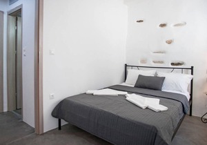 Portes View Traditional House