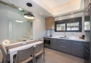 Porti Iraklis 2 - A Stylish Eco Villa near beaches