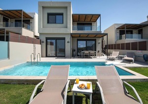 Porti Iraklis 2 - A Stylish Eco Villa near beaches