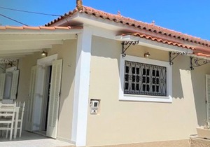 Private Villa inside an olive grove - 100m from the sea