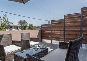Semiso Beach Suites- 1 Bedroom Apartment