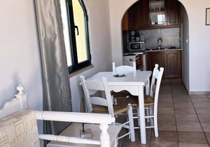 Skandalis Apartment with sea & pool view (Afrodite)