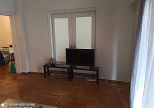 Spacious & Cozy, 3 room central apartment!!