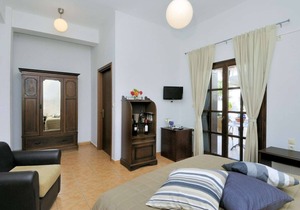 Standard room ground floor for 2 adults+1 child - pool view #1