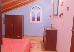 Stefanias 3 bedroom Apartments