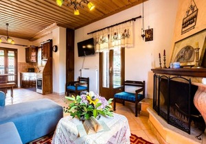 Stemnitsa Stone Residence - Comfy Mountain Getaway
