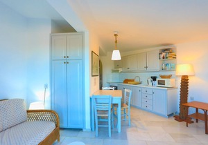 Sterna Suite: Paxos apartment in Gaios, sea views