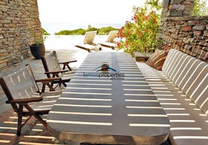 Stone built villa with a swimming pool and a fantastic sea view in Koundouros