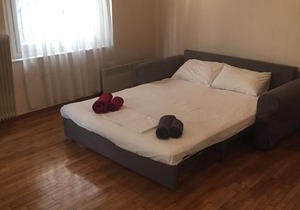 Stylish Art apt at Kolonaki