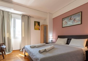 Stylish & cozy apt in Exarchia