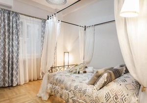 Syntagma private sweet safe double rooms with shared bathroom