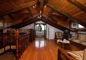 The Old Mansion | 3 Bedroom Apartment