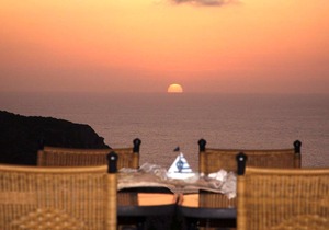 Top floor luxury apartment for 4 above Petani Beach Kefalonia
