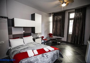 Trendy Living in Monastiraki