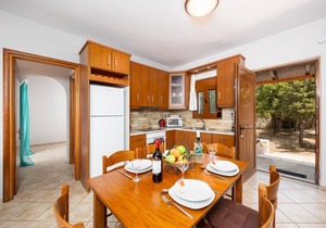 Villa Aetos - Three Bedroom Villa, Sleeps 8