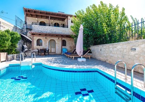 Villa Andriana - Traditional Luxury