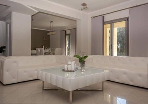 Villa Elegio - Four Bedroom Villa, Sleeps 13