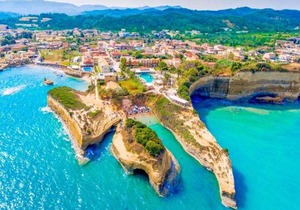 Villa Evaggelia Sidari with private pool by DadoVillas