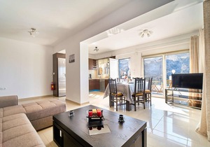 Villa for 8, with Private Pool in Kavallos