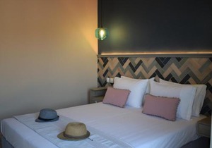 Villa Paxos