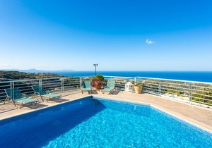 Villa Selini: Private Pool, Sea Views, A/C, WiFi, Eco-Friendly