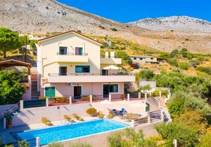 Villa Zeus: Large Private Pool, Sea Views, A/C, WiFi - 2288