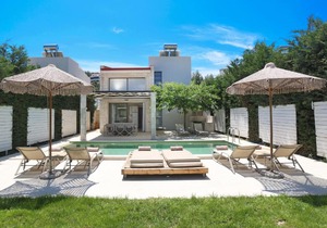 W Villas Halkidiki