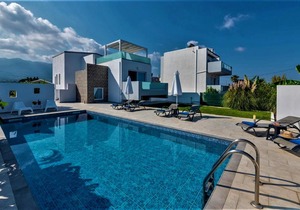 Xenos Villa 4 - Luxury Villa With Private Swimming Pool Near The Sea