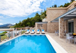 Your deserve a good sleep in your holiday. We have that. And much more.