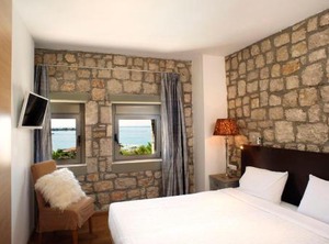 Rhodes | Pefkos