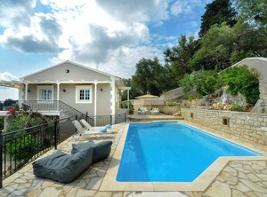Holiday Longos Persons Bedrooms | Koutsi