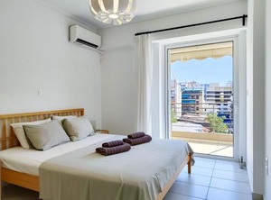 Acropolis | Neos Kosmos