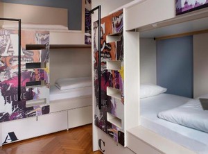 Hostel | Neapoli
