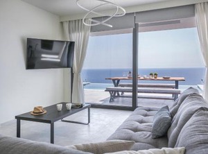 Oikos Boutique Residences | Plateies