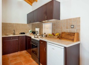 Paxoi Summer Retreat Kirki | Ieromonachos